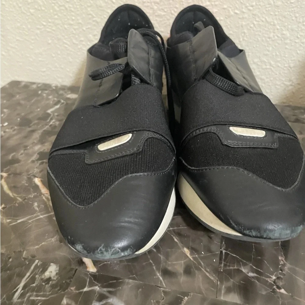 Balenciaga Black Leather & Pink Accent Low-Top Sneakers - Picture 2 of 7